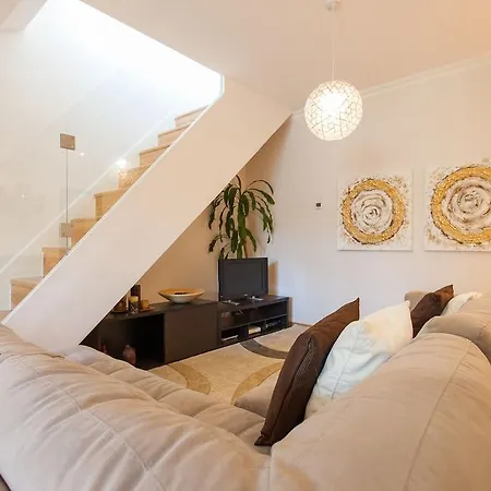 Liberty Penthouse Three-bedroom - By Lu Holidays * Lisboa